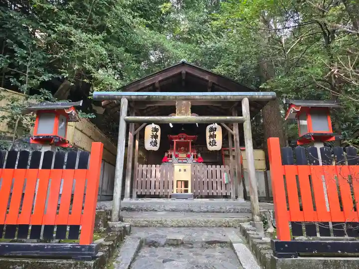 (山田)伊射奈岐神社の{uncategorized: "未分類", other: "その他", undefined: "問題あり", building: "その他建物", grave: "お墓", sacred_gate: "鳥居", guardian: "狛犬", statue: "像", buddha: "仏像", history: "歴史", nature: "自然", garden: "庭園", animal: "動物", pagoda: "塔", temizu: "手水舎", mountain_gate: "山門・神門", sanctuary: "本殿・本堂", subordinate: "末社・摂社", art: "芸術", scenery: "景色", jizo: "地蔵", ema: "絵馬", goshuin: "御朱印", omikuji: "おみくじ", items: "授与品その他", amulet: "お守り", goshuincho: "御朱印帳", eats: "食事", festival: "お祭り", votive_dance: "神楽", shichigosan: "七五三参", wedding: "結婚式", experience: "体験その他", initially: "初詣", around: "周辺", anti_infection: "感染症対策"}