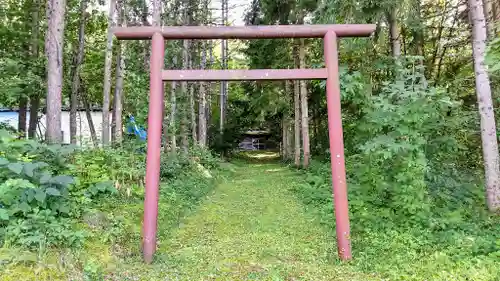 八幡神社の鳥居