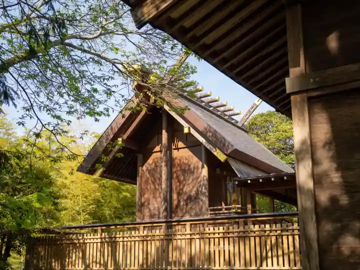 鹿島御児神社の{uncategorized: "未分類", other: "その他", undefined: "問題あり", building: "その他建物", grave: "お墓", sacred_gate: "鳥居", guardian: "狛犬", statue: "像", buddha: "仏像", history: "歴史", nature: "自然", garden: "庭園", animal: "動物", pagoda: "塔", temizu: "手水舎", mountain_gate: "山門・神門", sanctuary: "本殿・本堂", subordinate: "末社・摂社", art: "芸術", scenery: "景色", jizo: "地蔵", ema: "絵馬", goshuin: "御朱印", omikuji: "おみくじ", items: "授与品その他", amulet: "お守り", goshuincho: "御朱印帳", eats: "食事", festival: "お祭り", votive_dance: "神楽", shichigosan: "七五三参", wedding: "結婚式", experience: "体験その他", initially: "初詣", around: "周辺", anti_infection: "感染症対策"}