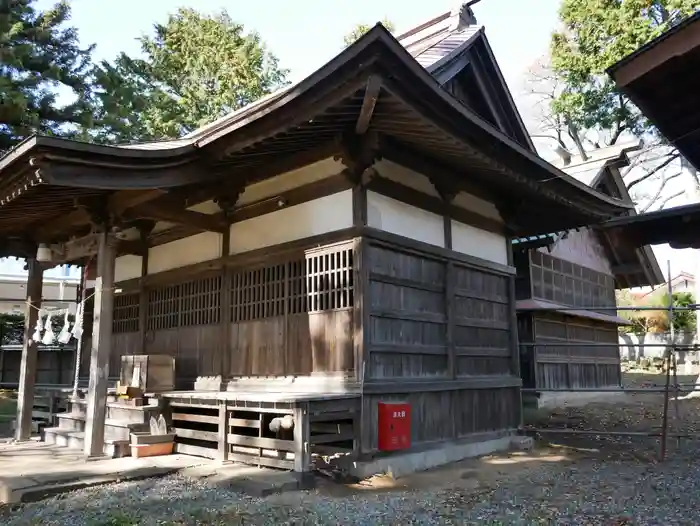 諏訪神社の本殿