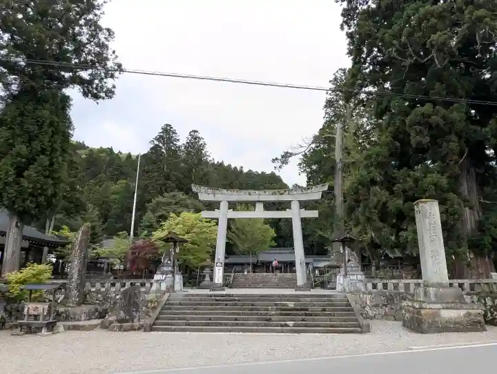 飛驒一宮水無神社(岐阜県)