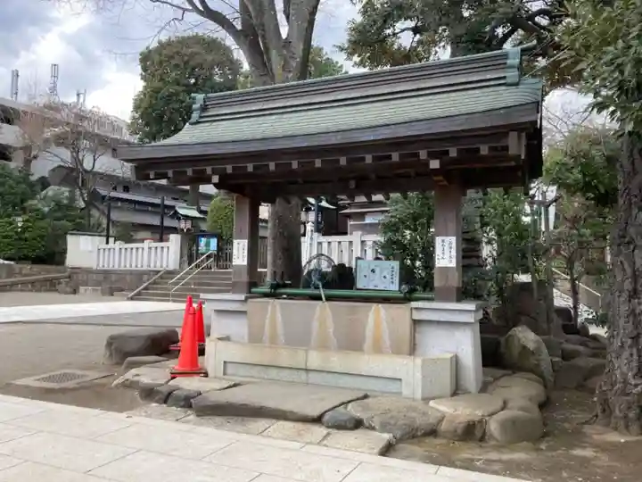 桐ヶ谷氷川神社の手水舎