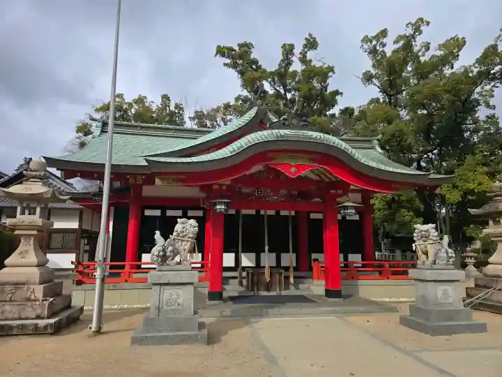 亀之森住吉神社の{uncategorized: "未分類", other: "その他", undefined: "問題あり", building: "その他建物", grave: "お墓", sacred_gate: "鳥居", guardian: "狛犬", statue: "像", buddha: "仏像", history: "歴史", nature: "自然", garden: "庭園", animal: "動物", pagoda: "塔", temizu: "手水舎", mountain_gate: "山門・神門", sanctuary: "本殿・本堂", subordinate: "末社・摂社", art: "芸術", scenery: "景色", jizo: "地蔵", ema: "絵馬", goshuin: "御朱印", omikuji: "おみくじ", items: "授与品その他", amulet: "お守り", goshuincho: "御朱印帳", eats: "食事", festival: "お祭り", votive_dance: "神楽", shichigosan: "七五三参", wedding: "結婚式", experience: "体験その他", initially: "初詣", around: "周辺", anti_infection: "感染症対策"}
