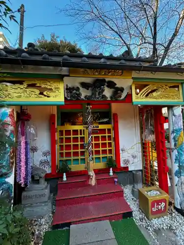 吉原弁財天本宮（吉原神社奥宮）の{uncategorized: "未分類", other: "その他", undefined: "問題あり", building: "その他建物", grave: "お墓", sacred_gate: "鳥居", guardian: "狛犬", statue: "像", buddha: "仏像", history: "歴史", nature: "自然", garden: "庭園", animal: "動物", pagoda: "塔", temizu: "手水舎", mountain_gate: "山門・神門", sanctuary: "本殿・本堂", subordinate: "末社・摂社", art: "芸術", scenery: "景色", jizo: "地蔵", ema: "絵馬", goshuin: "御朱印", omikuji: "おみくじ", items: "授与品その他", amulet: "お守り", goshuincho: "御朱印帳", eats: "食事", festival: "お祭り", votive_dance: "神楽", shichigosan: "七五三参", wedding: "結婚式", experience: "体験その他", initially: "初詣", around: "周辺", anti_infection: "感染症対策"}