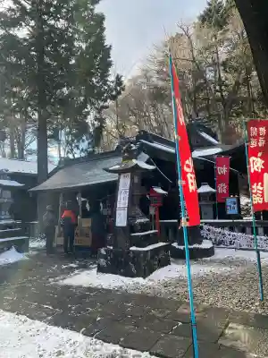 熊野皇大神社の{uncategorized: "未分類", other: "その他", undefined: "問題あり", building: "その他建物", grave: "お墓", sacred_gate: "鳥居", guardian: "狛犬", statue: "像", buddha: "仏像", history: "歴史", nature: "自然", garden: "庭園", animal: "動物", pagoda: "塔", temizu: "手水舎", mountain_gate: "山門・神門", sanctuary: "本殿・本堂", subordinate: "末社・摂社", art: "芸術", scenery: "景色", jizo: "地蔵", ema: "絵馬", goshuin: "御朱印", omikuji: "おみくじ", items: "授与品その他", amulet: "お守り", goshuincho: "御朱印帳", eats: "食事", festival: "お祭り", votive_dance: "神楽", shichigosan: "七五三参", wedding: "結婚式", experience: "体験その他", initially: "初詣", around: "周辺", anti_infection: "感染症対策"}