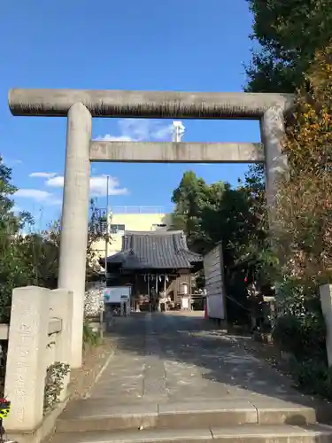 池袋御嶽神社の鳥居