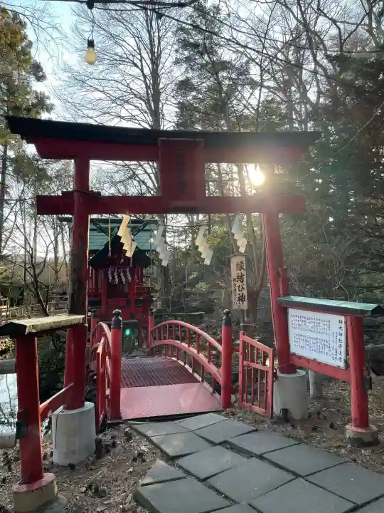 白石神社の{uncategorized: "未分類", other: "その他", undefined: "問題あり", building: "その他建物", grave: "お墓", sacred_gate: "鳥居", guardian: "狛犬", statue: "像", buddha: "仏像", history: "歴史", nature: "自然", garden: "庭園", animal: "動物", pagoda: "塔", temizu: "手水舎", mountain_gate: "山門・神門", sanctuary: "本殿・本堂", subordinate: "末社・摂社", art: "芸術", scenery: "景色", jizo: "地蔵", ema: "絵馬", goshuin: "御朱印", omikuji: "おみくじ", items: "授与品その他", amulet: "お守り", goshuincho: "御朱印帳", eats: "食事", festival: "お祭り", votive_dance: "神楽", shichigosan: "七五三参", wedding: "結婚式", experience: "体験その他", initially: "初詣", around: "周辺", anti_infection: "感染症対策"}