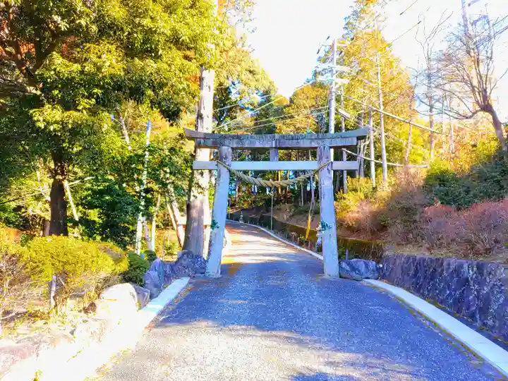 射穂神社の鳥居