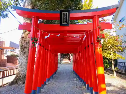 金太郎稲荷神社の鳥居