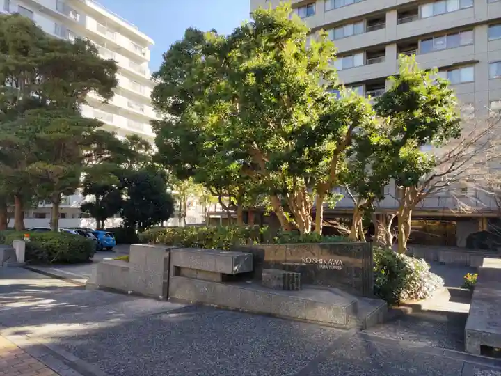 祠(極楽水)の自然