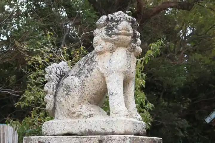 和泉國一之宮 大鳥大社の{uncategorized: "未分類", other: "その他", undefined: "問題あり", building: "その他建物", grave: "お墓", sacred_gate: "鳥居", guardian: "狛犬", statue: "像", buddha: "仏像", history: "歴史", nature: "自然", garden: "庭園", animal: "動物", pagoda: "塔", temizu: "手水舎", mountain_gate: "山門・神門", sanctuary: "本殿・本堂", subordinate: "末社・摂社", art: "芸術", scenery: "景色", jizo: "地蔵", ema: "絵馬", goshuin: "御朱印", omikuji: "おみくじ", items: "授与品その他", amulet: "お守り", goshuincho: "御朱印帳", eats: "食事", festival: "お祭り", votive_dance: "神楽", shichigosan: "七五三参", wedding: "結婚式", experience: "体験その他", initially: "初詣", around: "周辺", anti_infection: "感染症対策"}