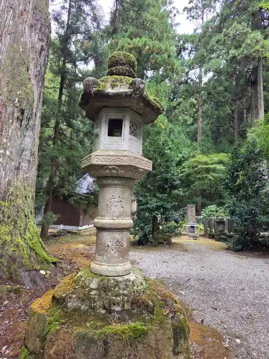 雄山神社中宮祈願殿(富山県)