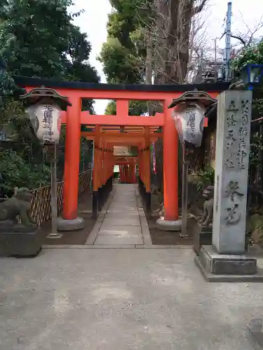 花園稲荷神社の鳥居