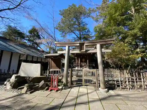 越ヶ谷久伊豆神社の鳥居