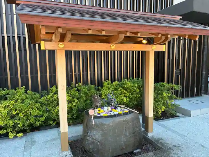 駒込妙義神社の{uncategorized: "未分類", other: "その他", undefined: "問題あり", building: "その他建物", grave: "お墓", sacred_gate: "鳥居", guardian: "狛犬", statue: "像", buddha: "仏像", history: "歴史", nature: "自然", garden: "庭園", animal: "動物", pagoda: "塔", temizu: "手水舎", mountain_gate: "山門・神門", sanctuary: "本殿・本堂", subordinate: "末社・摂社", art: "芸術", scenery: "景色", jizo: "地蔵", ema: "絵馬", goshuin: "御朱印", omikuji: "おみくじ", items: "授与品その他", amulet: "お守り", goshuincho: "御朱印帳", eats: "食事", festival: "お祭り", votive_dance: "神楽", shichigosan: "七五三参", wedding: "結婚式", experience: "体験その他", initially: "初詣", around: "周辺", anti_infection: "感染症対策"}