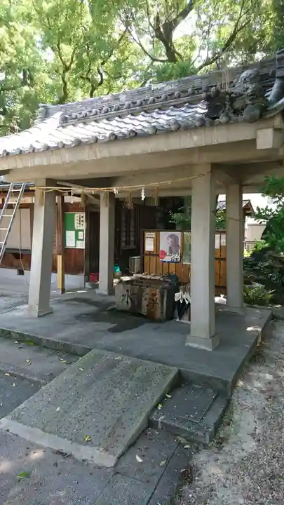 味鋺神社の手水舎