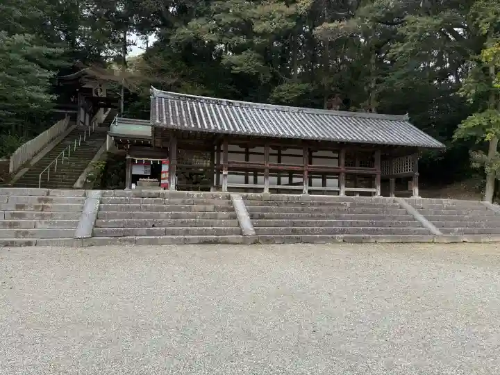 往馬坐伊古麻都比古神社の{uncategorized: "未分類", other: "その他", undefined: "問題あり", building: "その他建物", grave: "お墓", sacred_gate: "鳥居", guardian: "狛犬", statue: "像", buddha: "仏像", history: "歴史", nature: "自然", garden: "庭園", animal: "動物", pagoda: "塔", temizu: "手水舎", mountain_gate: "山門・神門", sanctuary: "本殿・本堂", subordinate: "末社・摂社", art: "芸術", scenery: "景色", jizo: "地蔵", ema: "絵馬", goshuin: "御朱印", omikuji: "おみくじ", items: "授与品その他", amulet: "お守り", goshuincho: "御朱印帳", eats: "食事", festival: "お祭り", votive_dance: "神楽", shichigosan: "七五三参", wedding: "結婚式", experience: "体験その他", initially: "初詣", around: "周辺", anti_infection: "感染症対策"}