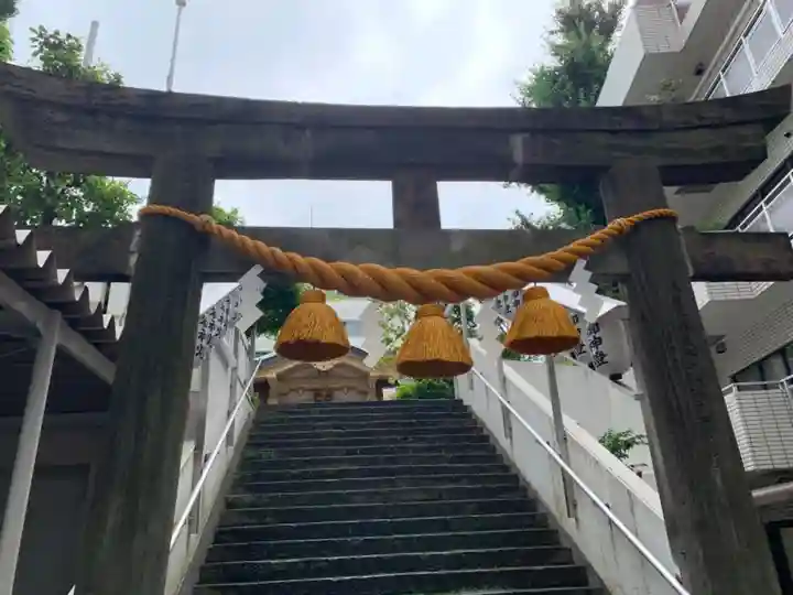高輪神社の鳥居