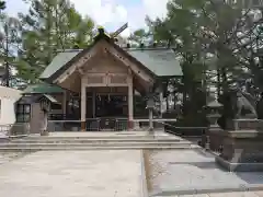 白石神社の本殿