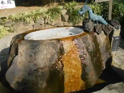 葛原岡神社の手水舎