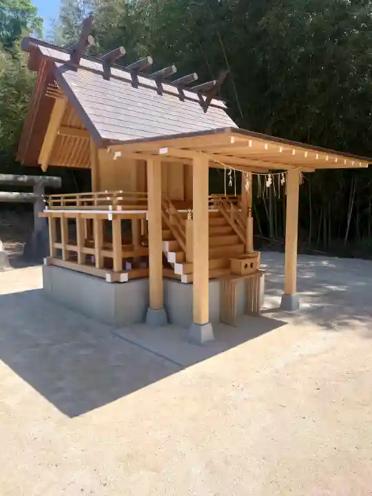 百里神社の{uncategorized: "未分類", other: "その他", undefined: "問題あり", building: "その他建物", grave: "お墓", sacred_gate: "鳥居", guardian: "狛犬", statue: "像", buddha: "仏像", history: "歴史", nature: "自然", garden: "庭園", animal: "動物", pagoda: "塔", temizu: "手水舎", mountain_gate: "山門・神門", sanctuary: "本殿・本堂", subordinate: "末社・摂社", art: "芸術", scenery: "景色", jizo: "地蔵", ema: "絵馬", goshuin: "御朱印", omikuji: "おみくじ", items: "授与品その他", amulet: "お守り", goshuincho: "御朱印帳", eats: "食事", festival: "お祭り", votive_dance: "神楽", shichigosan: "七五三参", wedding: "結婚式", experience: "体験その他", initially: "初詣", around: "周辺", anti_infection: "感染症対策"}