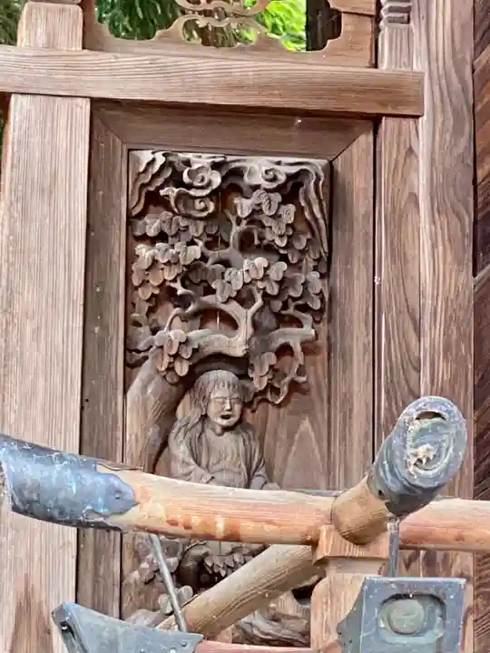 豊満神社の芸術