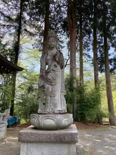 雲峰寺の仏像