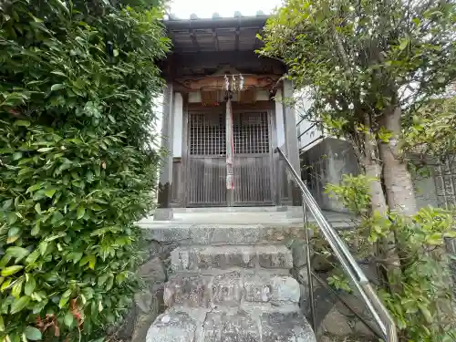 愛宕神社・櫻生稲荷大明神の{uncategorized: "未分類", other: "その他", undefined: "問題あり", building: "その他建物", grave: "お墓", sacred_gate: "鳥居", guardian: "狛犬", statue: "像", buddha: "仏像", history: "歴史", nature: "自然", garden: "庭園", animal: "動物", pagoda: "塔", temizu: "手水舎", mountain_gate: "山門・神門", sanctuary: "本殿・本堂", subordinate: "末社・摂社", art: "芸術", scenery: "景色", jizo: "地蔵", ema: "絵馬", goshuin: "御朱印", omikuji: "おみくじ", items: "授与品その他", amulet: "お守り", goshuincho: "御朱印帳", eats: "食事", festival: "お祭り", votive_dance: "神楽", shichigosan: "七五三参", wedding: "結婚式", experience: "体験その他", initially: "初詣", around: "周辺", anti_infection: "感染症対策"}