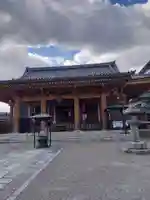 壬生寺の本殿・本堂