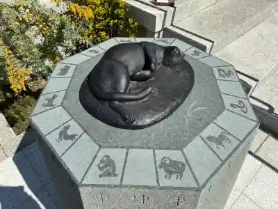 駒込妙義神社の{uncategorized: "未分類", other: "その他", undefined: "問題あり", building: "その他建物", grave: "お墓", sacred_gate: "鳥居", guardian: "狛犬", statue: "像", buddha: "仏像", history: "歴史", nature: "自然", garden: "庭園", animal: "動物", pagoda: "塔", temizu: "手水舎", mountain_gate: "山門・神門", sanctuary: "本殿・本堂", subordinate: "末社・摂社", art: "芸術", scenery: "景色", jizo: "地蔵", ema: "絵馬", goshuin: "御朱印", omikuji: "おみくじ", items: "授与品その他", amulet: "お守り", goshuincho: "御朱印帳", eats: "食事", festival: "お祭り", votive_dance: "神楽", shichigosan: "七五三参", wedding: "結婚式", experience: "体験その他", initially: "初詣", around: "周辺", anti_infection: "感染症対策"}