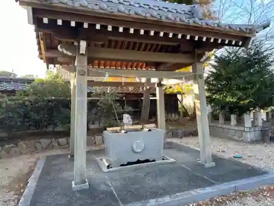 日長神社の手水舎
