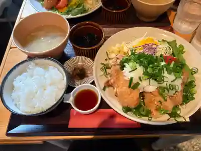 高岡神社の{uncategorized: "未分類", other: "その他", undefined: "問題あり", building: "その他建物", grave: "お墓", sacred_gate: "鳥居", guardian: "狛犬", statue: "像", buddha: "仏像", history: "歴史", nature: "自然", garden: "庭園", animal: "動物", pagoda: "塔", temizu: "手水舎", mountain_gate: "山門・神門", sanctuary: "本殿・本堂", subordinate: "末社・摂社", art: "芸術", scenery: "景色", jizo: "地蔵", ema: "絵馬", goshuin: "御朱印", omikuji: "おみくじ", items: "授与品その他", amulet: "お守り", goshuincho: "御朱印帳", eats: "食事", festival: "お祭り", votive_dance: "神楽", shichigosan: "七五三参", wedding: "結婚式", experience: "体験その他", initially: "初詣", around: "周辺", anti_infection: "感染症対策"}