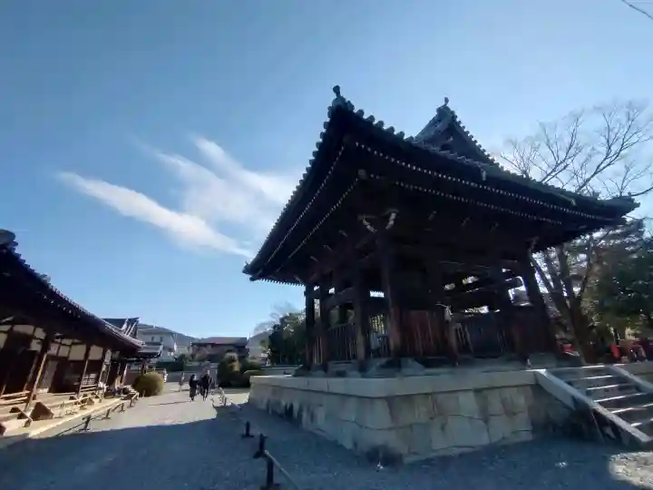 方広寺の{uncategorized: "未分類", other: "その他", undefined: "問題あり", building: "その他建物", grave: "お墓", sacred_gate: "鳥居", guardian: "狛犬", statue: "像", buddha: "仏像", history: "歴史", nature: "自然", garden: "庭園", animal: "動物", pagoda: "塔", temizu: "手水舎", mountain_gate: "山門・神門", sanctuary: "本殿・本堂", subordinate: "末社・摂社", art: "芸術", scenery: "景色", jizo: "地蔵", ema: "絵馬", goshuin: "御朱印", omikuji: "おみくじ", items: "授与品その他", amulet: "お守り", goshuincho: "御朱印帳", eats: "食事", festival: "お祭り", votive_dance: "神楽", shichigosan: "七五三参", wedding: "結婚式", experience: "体験その他", initially: "初詣", around: "周辺", anti_infection: "感染症対策"}