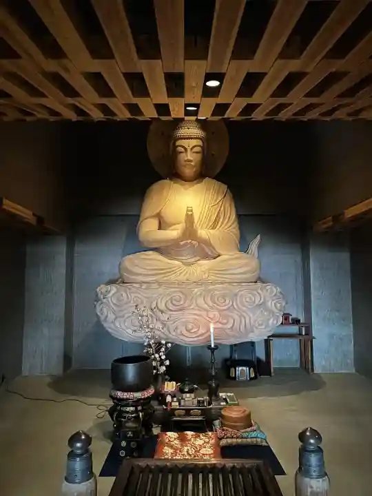 仙行寺の{uncategorized: "未分類", other: "その他", undefined: "問題あり", building: "その他建物", grave: "お墓", sacred_gate: "鳥居", guardian: "狛犬", statue: "像", buddha: "仏像", history: "歴史", nature: "自然", garden: "庭園", animal: "動物", pagoda: "塔", temizu: "手水舎", mountain_gate: "山門・神門", sanctuary: "本殿・本堂", subordinate: "末社・摂社", art: "芸術", scenery: "景色", jizo: "地蔵", ema: "絵馬", goshuin: "御朱印", omikuji: "おみくじ", items: "授与品その他", amulet: "お守り", goshuincho: "御朱印帳", eats: "食事", festival: "お祭り", votive_dance: "神楽", shichigosan: "七五三参", wedding: "結婚式", experience: "体験その他", initially: "初詣", around: "周辺", anti_infection: "感染症対策"}