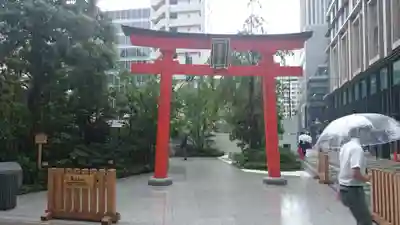 福徳神社（芽吹稲荷）の鳥居