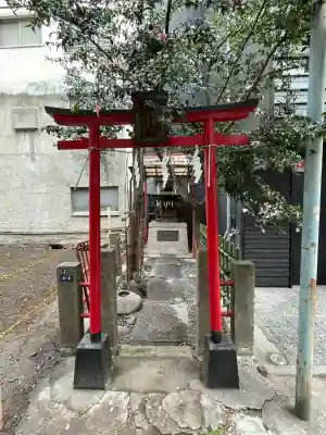善処稲荷大明神の{uncategorized: "未分類", other: "その他", undefined: "問題あり", building: "その他建物", grave: "お墓", sacred_gate: "鳥居", guardian: "狛犬", statue: "像", buddha: "仏像", history: "歴史", nature: "自然", garden: "庭園", animal: "動物", pagoda: "塔", temizu: "手水舎", mountain_gate: "山門・神門", sanctuary: "本殿・本堂", subordinate: "末社・摂社", art: "芸術", scenery: "景色", jizo: "地蔵", ema: "絵馬", goshuin: "御朱印", omikuji: "おみくじ", items: "授与品その他", amulet: "お守り", goshuincho: "御朱印帳", eats: "食事", festival: "お祭り", votive_dance: "神楽", shichigosan: "七五三参", wedding: "結婚式", experience: "体験その他", initially: "初詣", around: "周辺", anti_infection: "感染症対策"}