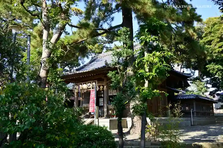 片瀬諏訪神社の本殿・本堂