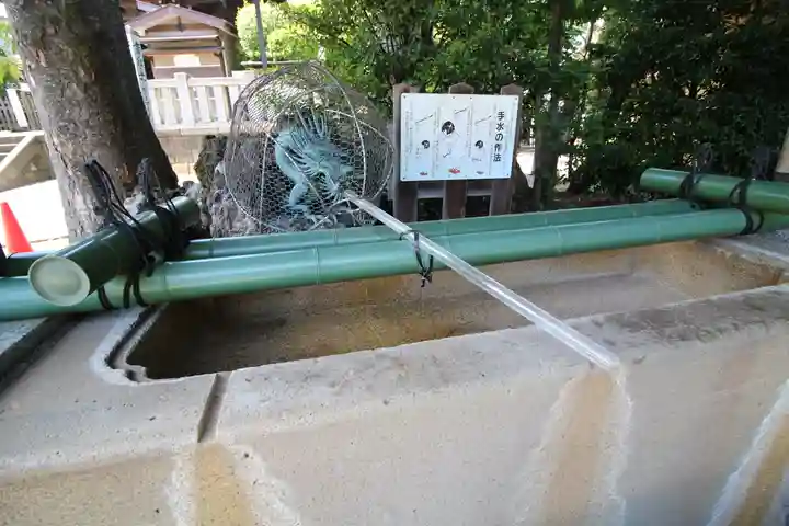 桐ヶ谷氷川神社の手水舎