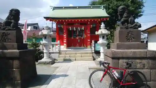 東八幡神社の本殿・本堂