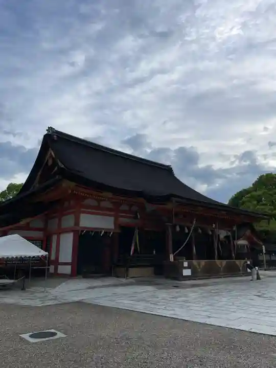 八坂神社(祇園さん)の{uncategorized: "未分類", other: "その他", undefined: "問題あり", building: "その他建物", grave: "お墓", sacred_gate: "鳥居", guardian: "狛犬", statue: "像", buddha: "仏像", history: "歴史", nature: "自然", garden: "庭園", animal: "動物", pagoda: "塔", temizu: "手水舎", mountain_gate: "山門・神門", sanctuary: "本殿・本堂", subordinate: "末社・摂社", art: "芸術", scenery: "景色", jizo: "地蔵", ema: "絵馬", goshuin: "御朱印", omikuji: "おみくじ", items: "授与品その他", amulet: "お守り", goshuincho: "御朱印帳", eats: "食事", festival: "お祭り", votive_dance: "神楽", shichigosan: "七五三参", wedding: "結婚式", experience: "体験その他", initially: "初詣", around: "周辺", anti_infection: "感染症対策"}