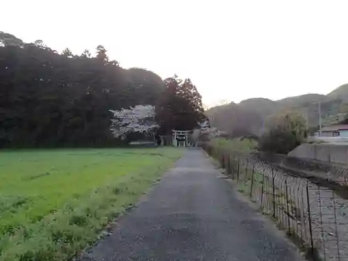 島御子神社の周辺