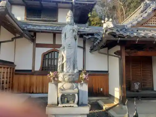 多田幸寺の像