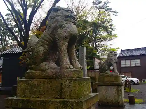 重蔵神社の狛犬