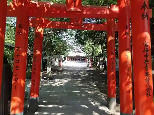 一葉稲荷神社の鳥居