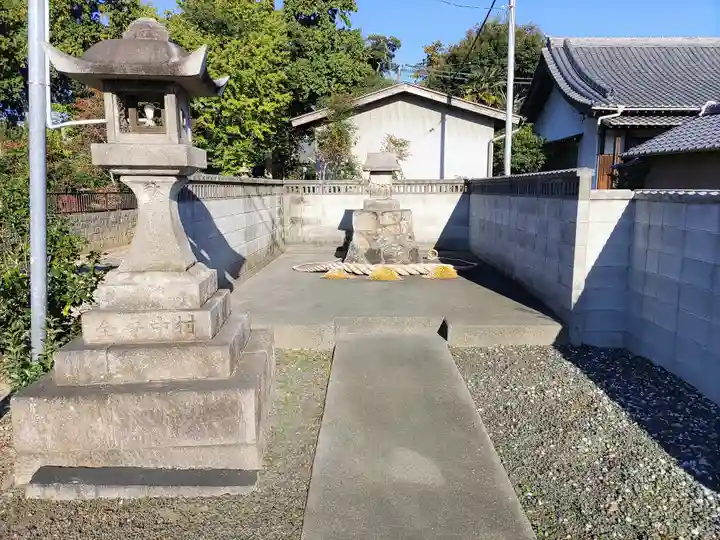 若宮白鳥神社(桜町)の末社・摂社