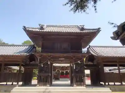 伊美別宮社の山門・神門