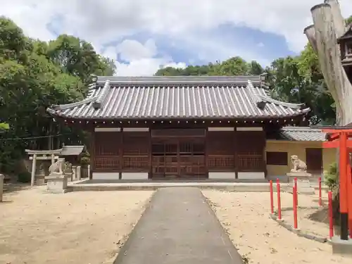 中臣須牟地神社の本殿