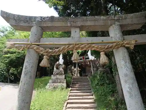 赤猪岩神社の鳥居