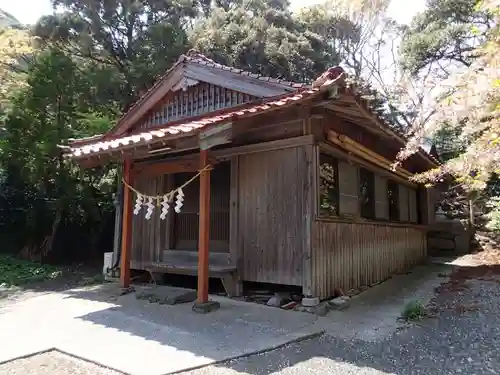 那須加美乃金子神社の本殿・本堂