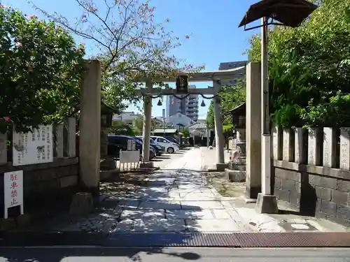 中道八阪神社の鳥居